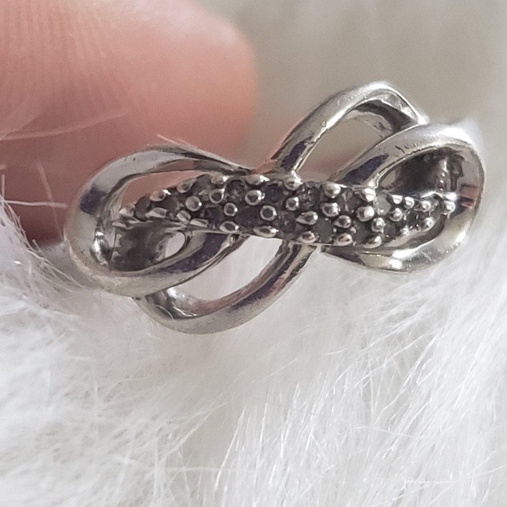 Guc Solid Sterling Silver Infinity Ring - image 5